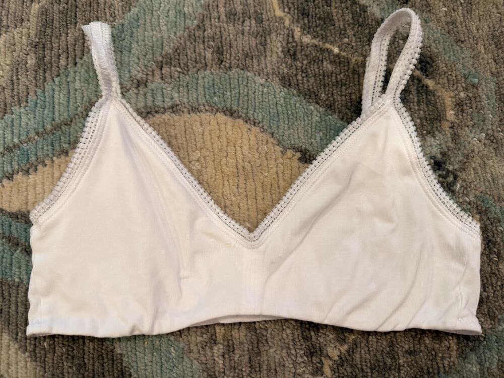 Ongossamer Wireless White Bralette Style 010404 Sz L NEW
